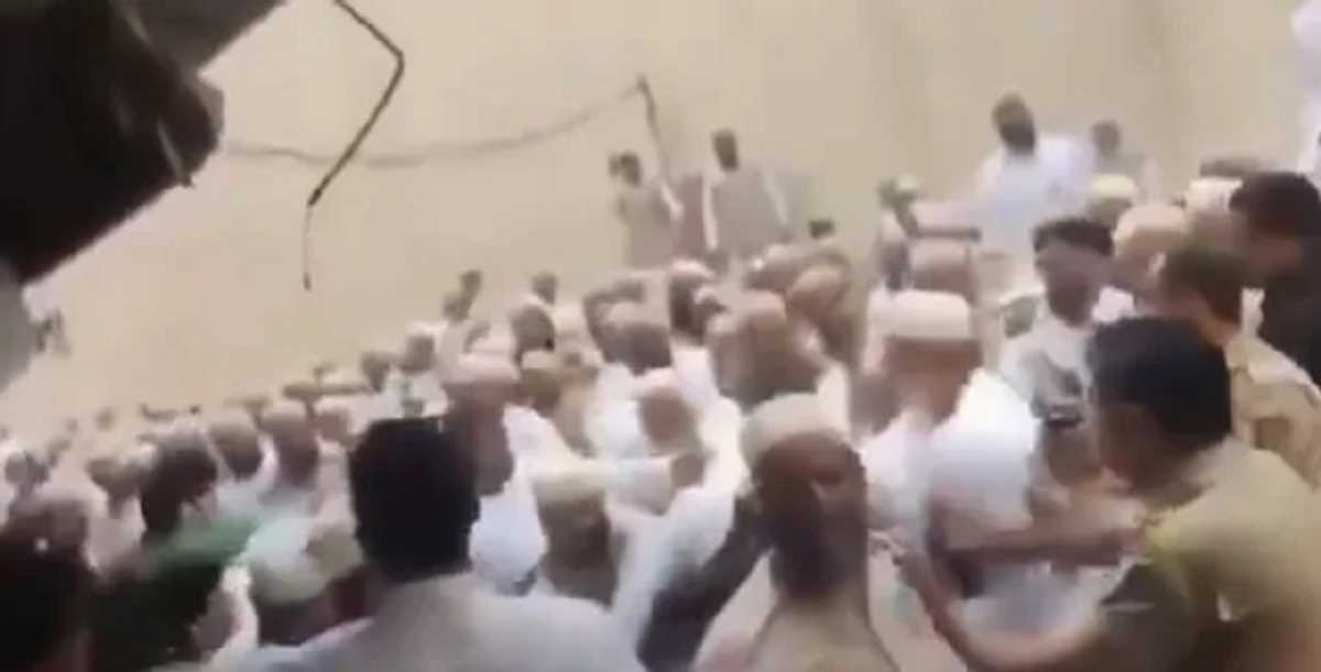 बांग्लादेश : राजनीतिक दलों में टकराव जारी, बीएनपी और जमात के बीच झड़प, कई घायल